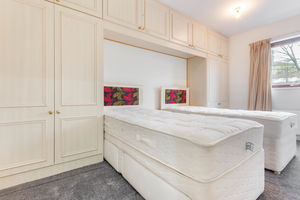 Photo 19- click for photo gallery